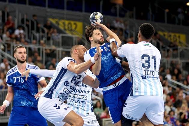 HC Zagreb v OTP Bank Pick Szeged: EHF Champions League Filip Glavas of HC Zagreb in action against Borut Mackovsek and Jeremy Toto of Pick Szeged during the Men s EHF Champions League group B match between HC Zagreb and OTP Bank Pick Szeged at Arena Zagreb on October 22, 2025. in Zagreb, Croatia.  IgorxKralj PIXSELL