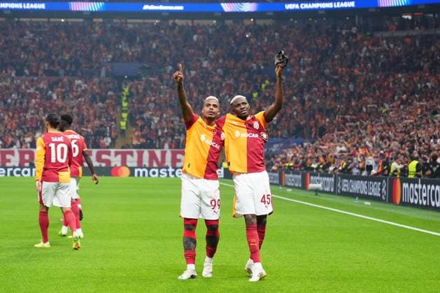 Galatasaray v Bodo Glimt - UEFA Champions League ISTANBUL, TURKIYE – OCTOBER 22: Victor Osimhen of Galatasaray celebrates with his team mates after scoring goal during the UEFA Champions League third-week match between Galatasaray and Bodo Glimt at RAMS Park in Istanbul, Turkiye on October 22, 2025. Bunyamin Celik Anadolu Istanbul Turkey. Editorial use only. Please get in touch for any other usage.  Copyright: x2025xAnadoluxBunyaminxCelikx