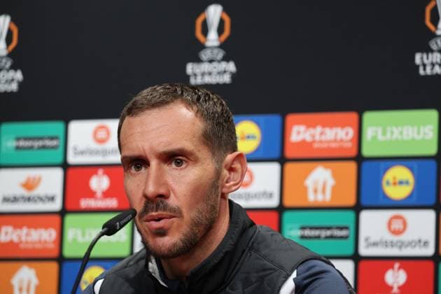 Freiburg, Germany 22 October 2025 Press conference before Europa League match against FC Utrecht 22 10 2025 In the picture coach Julian Schuster SC Freiburg at the press conference before the Europa League match Europapark Stadion Baden Württemberg Copyright: xFotostandx xHettichx