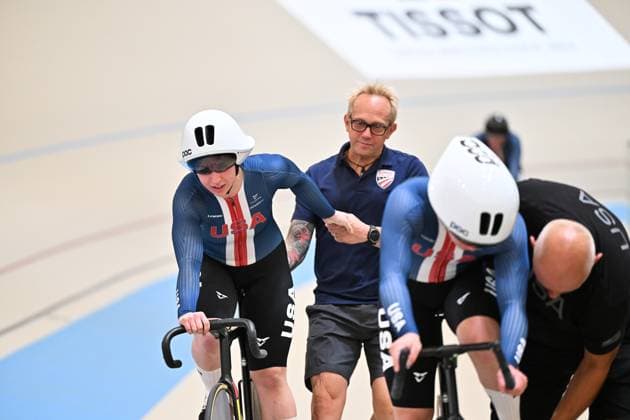 2025 Tissot UCI Track World Championships Picture by Simon Wilkinson SWpix.com - 22 10 2025 - Cycling - 2025 Tissot UCI Track World Championships - Velodromo PenalolÃ n, Santiago, Chile - Women s Team Sprint -Qualifying - Emily Hayes (USA), Kayla Hankins (USA), Hayley Yoslov (USA) Copyright: x xSWpix.comx(t axPhotographyxHubxLtd)xSimonxWilkinson SWpix.comx SWP-3030-10449