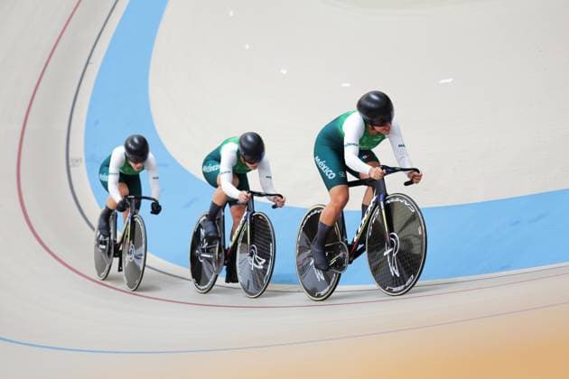 2025 Tissot UCI Track World Championships Picture by Alex Whitehead SWpix.com - 22 10 2025 - Cycling - 2025 Tissot UCI Track World Championships - Velodromo PenalolÃ n, Santiago, Chile - Women s Team Sprint - Qualifying - Jessica Salazar Valles (Mexico), Yuli Paola Verdugo Osuna (Mexico), Luz Daniela Gaxiola Gonzalez (Mexico) Copyright: x xSWpix.comx(t axPhotographyxHubxLtd)xAlexxWhitehead SWpix.comx SWP-3030-10452