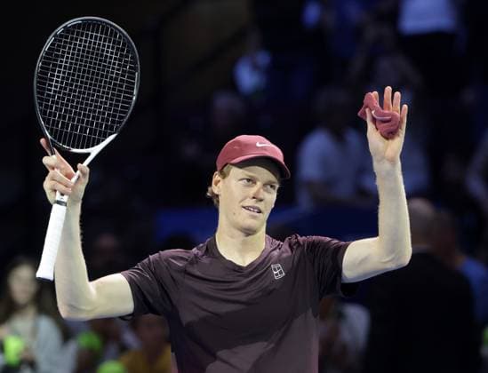 TENNIS - ATP, Tennis Herren Erste Bank Open VIENNA,AUSTRIA,22.OCT.25 - TENNIS - ATP World Tour, Erste Bank Open. Image shows the rejoicing of Jannik Sinner (ITA).  GEPAxpictures xWalterxLuger