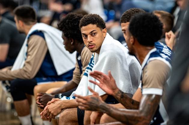 BCL MLP Academics Heidelberg Legia Warszawa 22 10 2025 Player Kevin McClain 3 MLP Academics Heidelberg on the bench in discussion Basketball Champions League MLP Academics Heidelberg - Legia Warszawa, 22 10 2025 at SNP Dome, Heidelberg Copyright: xBEAUTIFULxSPORTS Gelhardtx