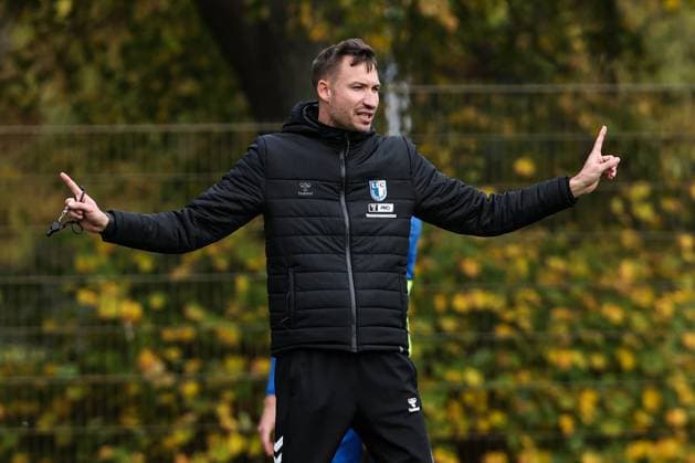 Coach Pascal Ibold 1 FC Magdeburg 2 Soccer Bundesliga Season 2025 2026 Training 1 FC Magdeburg at the Avnet Arena in Magdeburg Soccer,Man,Men,Germany,22 10 2025