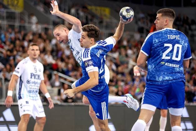 HC Zagreb v OTP Bank Pick Szeged: EHF Champions League Petar Topic of HC Zagreb shoots during the Men s EHF Champions League group B match between HC Zagreb and OTP Bank Pick Szeged at Arena Zagreb on October 22, 2025. in Zagreb, Croatia.  IgorxKralj PIXSELL