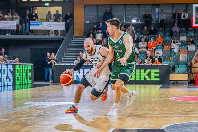 Basketball FIBA Europe Cup, Season 2025 2026, Men, Main round, Group stage, 2 Matchday, 22 10 2025, RASTA Vechta Sporting CP Lisabon Tommy Kuhse 12 RASTA Vechta in action Vechta RASTA Dome Lower Saxony Germany