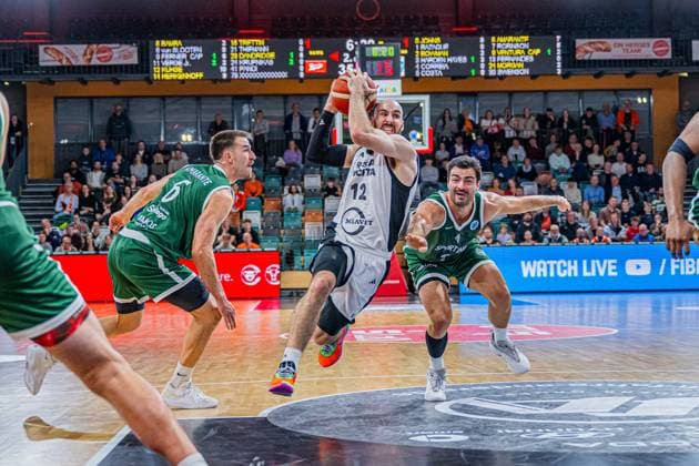 Basketball FIBA Europe Cup, Season 2025 2026, Men, Main round, Group stage, 2 Matchday, 22 10 2025, RASTA Vechta Sporting CP Lisabon Tommy Kuhse 12 RASTA Vechta in action Vechta RASTA Dome Lower Saxony Germany