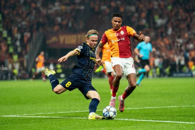 Galatasaray A.S. v FK Bodo Glimt - UEFA Champions League 2025 26 League Phase MD3 Sondre Auklend of FK Bodo Glimt crosses the ball during the UEFA Champions League match between Galatasaray and Bodo Glimt at the Rams Park in Istanbul, Turkey, on October 22, 2025. Istanbul Istanbul Turkey  Copyright: xYagizxGurtugx originalFilename:gurtug-galatasa251022_npM7P.jpg