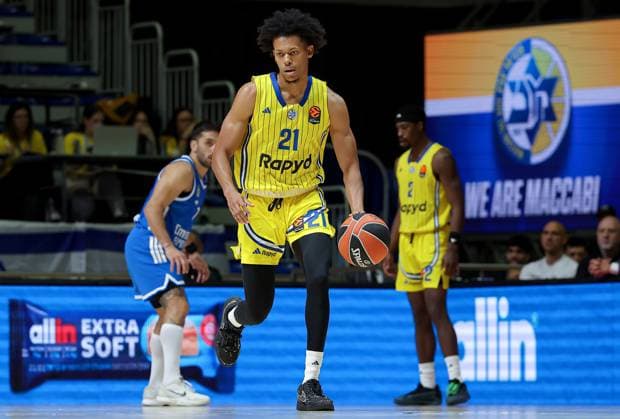 Maccabi Tel-Aviv v Real Madrid, Euroleague, season 2025 2026, round 6 Belgrade, Serbia. 22th Oct, 2025. Maccabi s Jeffrey Dowtin JR during Euroleague basketball match between Maccabi Tel-Aviv and Real Madrid on October 22. 2025. in Belgrade, Serbia. Belgrade Serbia Copyright: xPedjaxMilosavljevic STARSPORTx