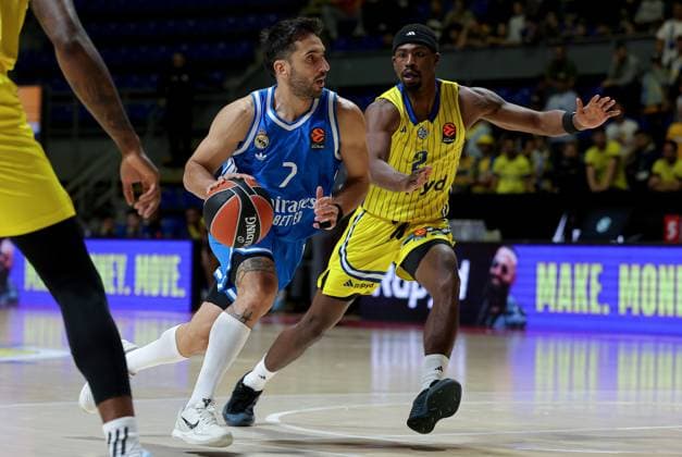 Maccabi Tel-Aviv v Real Madrid, Euroleague, season 2025 2026, round 6 Belgrade, Serbia. 22th Oct, 2025. Real Madrid s Facundo Campazzo during the Euroleague basketball match between Maccabi Tel-Aviv and Real Madrid on October 22. 2025. in Belgrade, Serbia. Belgrade Serbia Copyright: xPedjaxMilosavljevic STARSPORTx