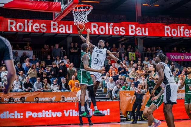 Basketball FIBA Europe Cup, Season 2025 2026, Men, Main Round, Group Stage, 2 Matchday, 22 10 2025, RASTA Vechta Sporting CP Lisabon TJ Bamba 5 RASTA Vechta at the Dunk Vechta RASTA Dome Lower Saxony Germany