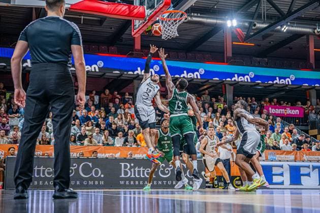 Basketball FIBA Europe Cup, Season 2025 2026, Men, Main round, Group stage, 2 Matchday, 22 10 2025, RASTA Vechta Sporting CP Lisabon Tommy Kuhse 12 RASTA Vechta at basketball Vechta RASTA Dome Lower Saxony Germany