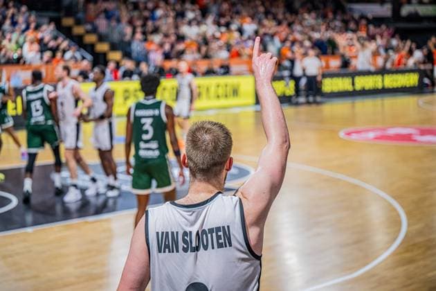 Basketball FIBA Europe Cup, Season 2025 2026, Men, Main round, Group stage, 2 Matchday, 22 10 2025, RASTA Vechta Sporting CP Lisabon Luc van Slooten 6 RASTA Vechta during the game Vechta RASTA Dome Lower Saxony Germany