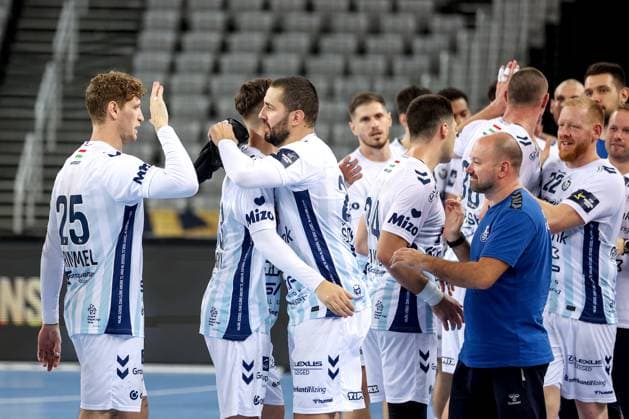 HC Zagreb v OTP Bank Pick Szeged: EHF Champions League Players of Pick Szeget celebrate a victory during the Men s EHF Champions League group B match between HC Zagreb and OTP Bank Pick Szeged at Arena Zagreb on October 22, 2025. in Zagreb, Croatia.  IgorxKralj PIXSELL
