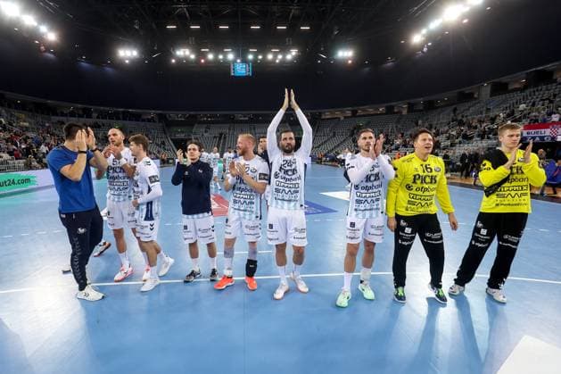 HC Zagreb v OTP Bank Pick Szeged: EHF Champions League Players of Pick Szeget celebrate a victory during the Men s EHF Champions League group B match between HC Zagreb and OTP Bank Pick Szeged at Arena Zagreb on October 22, 2025. in Zagreb, Croatia.  IgorxKralj PIXSELL