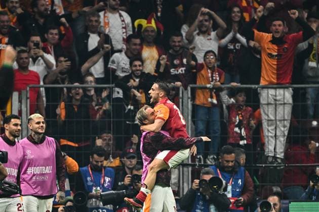 Galatasaray v Bodo Glimt - UEFA Champions League ISTANBUL, TURKIYE - OCTOBER 22: Yunus Akgun (R) of Galatasaray celebrates after he scores a goal with his teammates during the UEFA Champions League third-week football match between Galatasaray and Bodo Glimt at RAMS Park in Istanbul, Turkiye on October 22, 2025. Cem Tekkesinoglu Anadolu Istanbul Turkey. Editorial use only. Please get in touch for any other usage.  Copyright: x2025xAnadoluxCemxTekkesinoglux