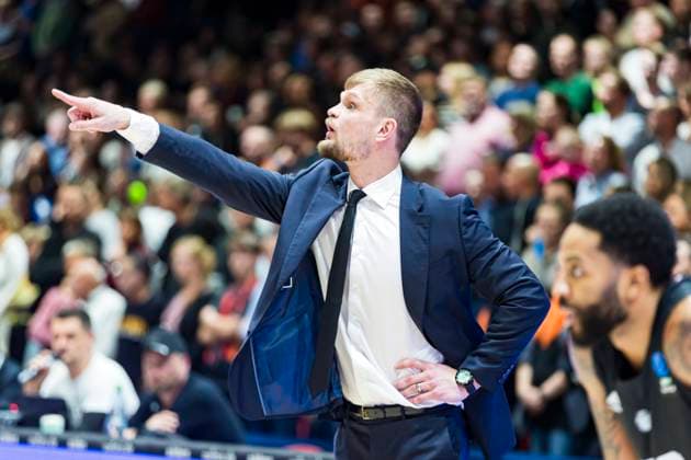 22 10 2025, xomx, Basketball BKT EuroCup, NINERS Chemnitz London Lions v l Tautvydas Sabonis London Lions Chemnitz
