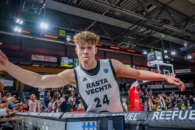 Basketball FIBA Europe Cup, Season 2025 2026, Men, Main round, Group stage, 2 Matchday, 22 10 2025, RASTA Vechta Sporting CP Lisabon Roy Krupnikas 24 RASTA Vechta after the game Vechta RASTA Dome Niedersachsen Germany