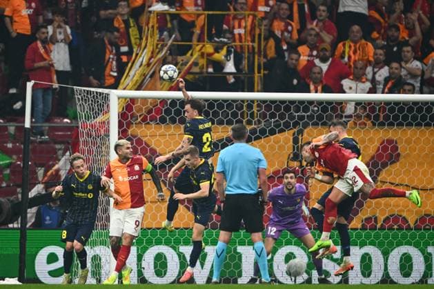 Galatasaray v Bodo Glimt - UEFA Champions League ISTANBUL, TURKIYE - OCTOBER 22: Players in action during the UEFA Champions League third-week football match between Galatasaray and Bodo Glimt at RAMS Park in Istanbul, Turkiye on October 22, 2025. Cem Tekkesinoglu Anadolu Istanbul Turkey. Editorial use only. Please get in touch for any other usage.  Copyright: x2025xAnadoluxCemxTekkesinoglux