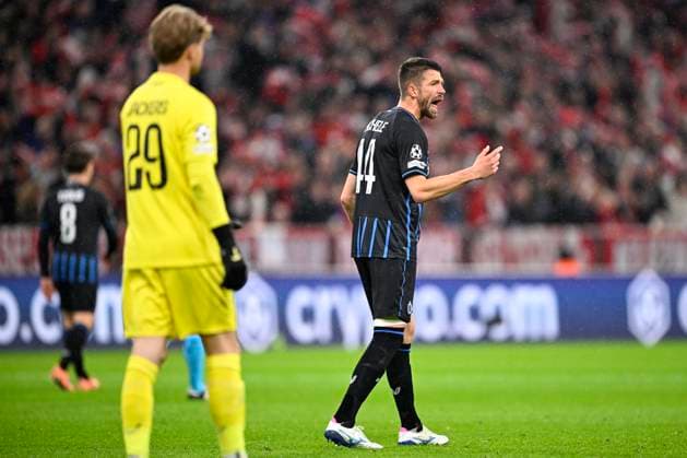 Bayern Munchen v Club Brugge - UEFA Champions League MUNICH, GERMANY - OCTOBER 22 : Mechele Brandon defender of Club Brugge motivate his teammates during the UEFA Champions League 2025 26 League Phase MD3 match between Bayern Munchen and Club Brugge on October 22, 2025 in Munich, Germany, 22 10 2025 Munich Germany  Copyright: xTomasxSiskx