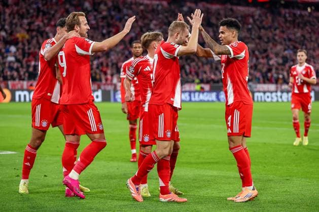 22 10 2025, Football, UEFA Champions League, FC Bayern München Club Brugge, Allianz Arena, Season 2025 2026 Goal celebration after the 2-0 goal by scorer Harry Kane FC Bayern Muenchen 09 together with Konrad Laimer FC Bayern Muenchen 27 and Aleksandar Pavlovic FC Bayern Muenchen 45 Regulations prohibit any use of photographs as image sequences and or quasi video Bayern Germany
