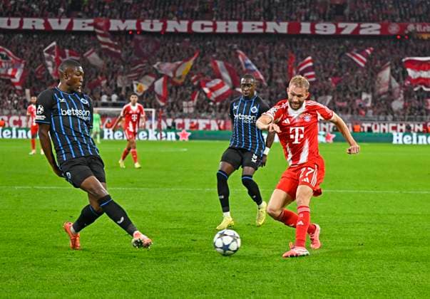 22 10 2025, Football UEFA Championsleague 2025 2026 Preliminary Round 3 Matchday, FC Bayern Munich Club Brugge, at the Allianz Arena Munich Konrad Laimer FC Bayern Munich opens for 2 0 DFL and DFB regulations prohibit any use of photographs as image sequences and or quasi video