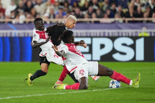 Richarlison of Tottenham sees his shot blocked by Mohammed Salisu of Monaco and Krepin Diatta of Monaco Monaco v Tottenham Hotspur, UEFA Champions League, Group Stage, Football, Stade Louis II, Monaco - 22 Oct 2025Monaco Stade Louis II Monaco EDITORIAL USE ONLY No use with unauthorised audio, video, data, fixture lists, club league logos or live services. Online in-match use limited to 120 images, no video emulation. No use in betting, games or single club league player publications. Copyright: xDavexWinter Shutterstockx 15552361aw