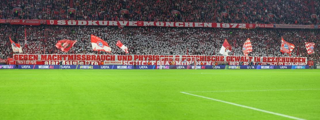 Banner of the fans of Team FC Bayern Munich at the match between FC Bayern Munich v Club Brugge, Football, Men, UEFA Champions League, 2025 2026, Matchday 3 on 22 10 2025 in Munich, Allianz Arena DFL and DFB regulations prohibit any use of photographs as image sequences and or quasi video Bayern Germany