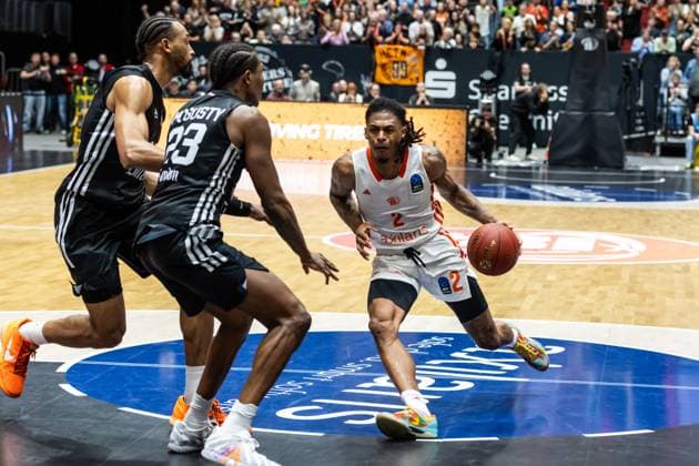 GER, BKT EuroCup, Season 2025 2026, Niners Chemnitz London Lions 22 10 2025, Messe, Chemnitz, GER, BKT EuroCup, Season 2025 2026, Niners Chemnitz London Lions Nike Sibande Niners Chemnitz, 2 Foto Alexander Trienitz Chemnitz Messe Sachsen Germany