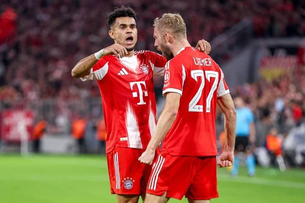 22 10 2025, Football, UEFA Champions League, FC Bayern München Club Brugge, Allianz Arena, Season 2025 2026 Goal celebration after the goal to 3 0 by scorer Luis Diaz FC Bayern Muenchen 14 together with Konrad Laimer FC Bayern Muenchen 27 Regulations prohibit any use of photographs as image sequences and or quasi video Bayern Germany