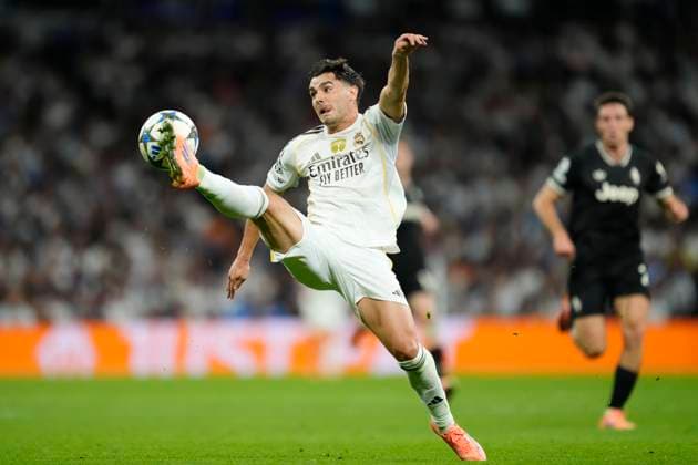 Real Madrid C.F. v Juventus - UEFA Champions League 2025 26 League Phase MD3 Brahim Diaz attacking midfield of Real Madrid and Spain controls the ball during the UEFA Champions League 2025 26 League Phase MD3 match between Real Madrid C.F. and Juventus at Estadio Santiago Bernabeu on October 22, 2025 in Madrid, Spain. Madrid Spain  Copyright: xJosexBretonx originalFilename:bretonhernandez-realmadr251022_nplwf.jpg