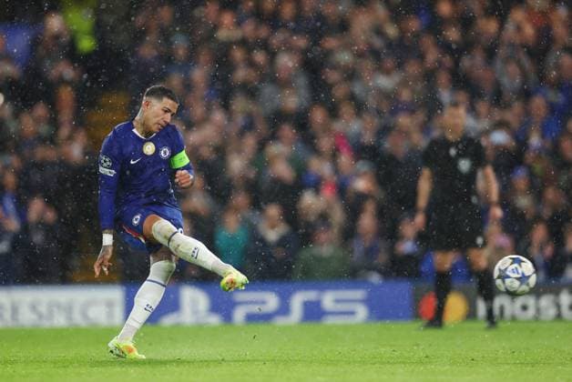 London, England, 22nd October 2025. Enzo Fernandez of Chelsea scoring their third goal from a penalty during the Chelsea vs Ajax UEFA Champions League match at Stamford Bridge, London. Picture credit should read: Paul Terry Sportimage EDITORIAL USE ONLY. No use with unauthorised audio, video, data, fixture lists, club league logos or live services. Online in-match use limited to 120 images, no video emulation. No use in betting, games or single club league player publications. SPI_052_PT_Chelsea_Ajax SPI-4230-0050
