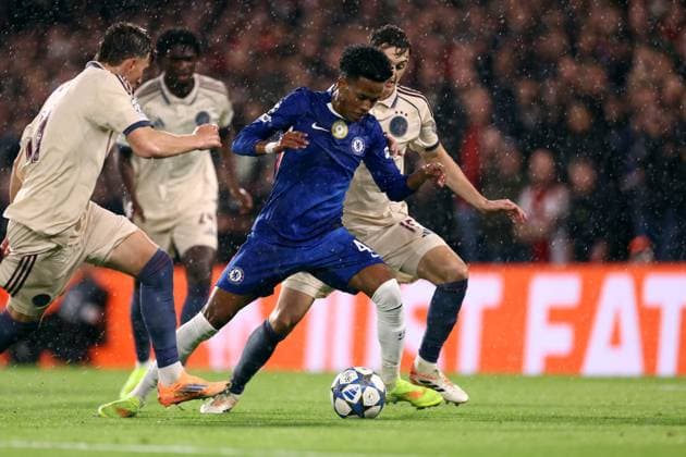 Chelsea gegen Ajax 22. Oktober 2025, London UEFA Champions League League-Etappe Chelsea gegen Ajax Estevao Willian von Chelsea Foto Jacques Feeney Abseits London UK  Copyright: xJacquesxFeeneyx xOffsidexOffside