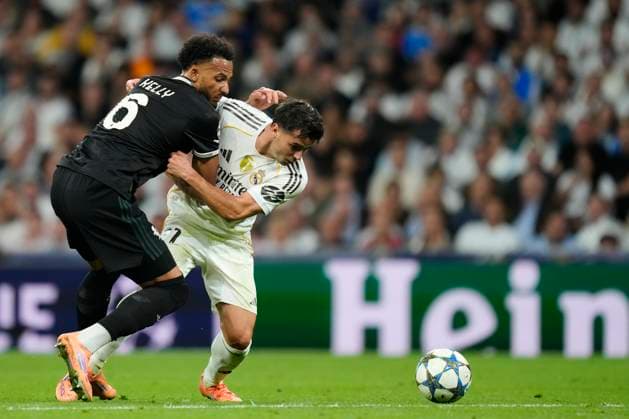 Real Madrid C.F. v Juventus - UEFA Champions League 2025 26 League Phase MD3 Brahim Diaz attacking midfield of Real Madrid and Spain and Lloyd Kelly centre-back of Juventus and England compete for the ball during the UEFA Champions League 2025 26 League Phase MD3 match between Real Madrid C.F. and Juventus at Estadio Santiago Bernabeu on October 22, 2025 in Madrid, Spain. Madrid Spain  Copyright: xJosexBretonx originalFilename:bretonhernandez-realmadr251022_npqyp.jpg