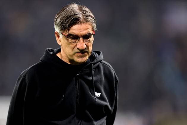 Atalanta BC v SK Slavia Praha - UEFA Champions League 2025 26 League Phase MD7 Ivan Juric, head coach of Atalanta Bc looks on during the UEFA Champions League 2025 26 League Phase MD3 match between Atalanta BC and SK Slavia Praha at Gewiss Stadium on October 22, 2025 in Bergamo, Italy . Bergamo Gewiss Stadium Italy Copyright: xMarcoxCanonierox