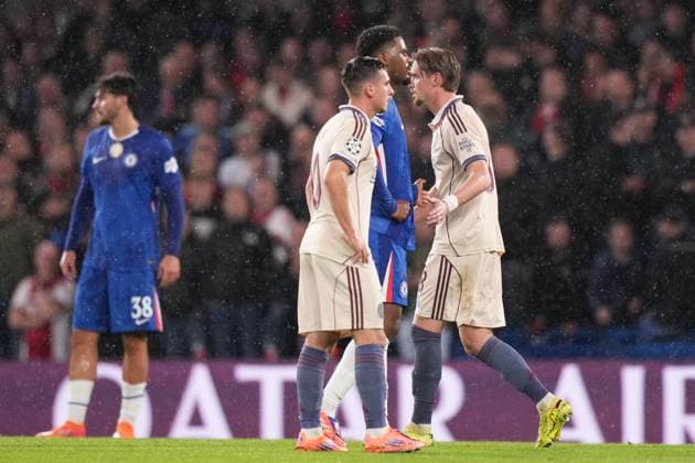 LONDON , 22-10-2025 , Stamford Bridge , season 2025 2026 , UEFA Champions League football , League phase Matchday 3 , match between Chelsea and Ajax , picture shows red card Ajax player Kenneth Taylor Chelsea - Ajax  x31644353x Copyright: