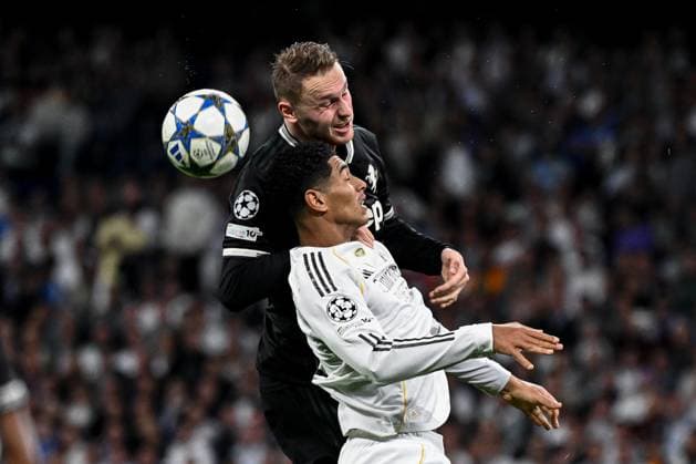 Mg Madrid 22 10 2025 - Champions League Real Madrid-Juventus foto Matteo Gribaudi Image nella foto: Jude Bellingham-Teun Koopmeiners 
