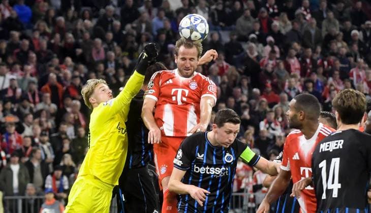 22 10 2025, xemx, Football UEFA Champions League, FC Bayern Muenchen Club Brugge v l Nordin Jackers Club Brugge , Harry Kane FC Bayern Muenchen Zweikampf, Aktion, action, battle for the ball DFL DFB REGULATIONS PROHIBIT ANY USE OF PHOTOGRAPHS as IMAGE SEQUENCES and or QUASI VIDEO Muenchen