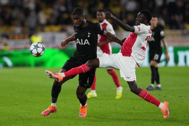 Kevin Danso of Tottenham and Kassoum Ouattara of Monaco Monaco v Tottenham Hotspur, UEFA Champions League, Group Stage, Football, Stade Louis II, Monaco - 22 Oct 2025Monaco Stade Louis II Monaco EDITORIAL USE ONLY No use with unauthorised audio, video, data, fixture lists, club league logos or live services. Online in-match use limited to 120 images, no video emulation. No use in betting, games or single club league player publications. Copyright: xDavexWinter Shutterstockx 15552361ca