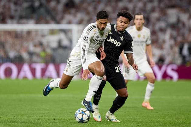 Jude Bellingham of Real Madrid CF and Weston Mckennie of Juventus FC Real Madrid v Juventus, UEFA Champions League, Football, Estadio Santiago Bernabeu, Madrid, Spain - 22 Oct 2025Madrid Estadio Santiago Bernabu Spain EDITORIAL USE ONLY No use with unauthorised audio, video, data, fixture lists, club league logos or live services. Online in-match use limited to 120 images, no video emulation. No use in betting, games or single club league player publications.  Copyright: xRubenxAlbarran Shutterstockx 15564869ap