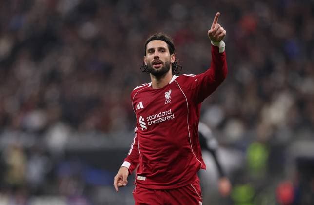22 10 2025, Football UEFA Champions League, Eintracht Frankfurt Liverpool FC, emonline, emspor, v l , Goal celebration to 1 5 by Dominik Szoboszlai Liverpool FC , Goal celebration, celebrate the goal DFL DFB REGULATIONS PROHIBIT ANY USE OF PHOTOGRAPHS AS IMAGE SEQUENCES AND OR QUASI VIDEO xdcx Copyright: HMBxMedia Claus