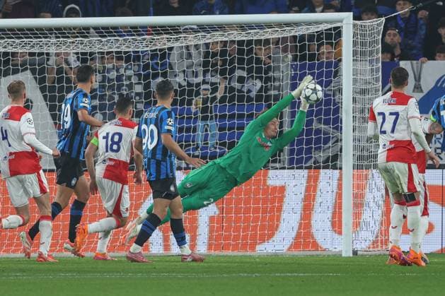 Atalanta™s goalkeeper Marco Carnesecchi during the Uefa Champions League 25 26 soccer match between Atalanta B.C.and SK Slavia Prague at the New Balance Stadium in Bergamo, Italy - Wednesday, October 22, 2025. - Soccer .  Copyright: xStefanoxNicoli LaPressex