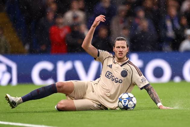 Chelsea gegen Ajax 22. Oktober 2025, London UEFA Champions League League Etappe Chelsea gegen Ajax Wout Weghorst von Ajax Foto Jacques Feeney Abseits London UK  Copyright: xJacquesxFeeneyx xOffsidexOffside