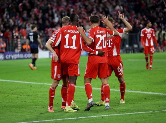 Football, Men, Champions League, Season 2025 2026, FC Bayern München Club Brugge, Matchday 3, Allianz Arena 4 0 by Nicolas Jackson FC Bayern München , Goal, Cheering