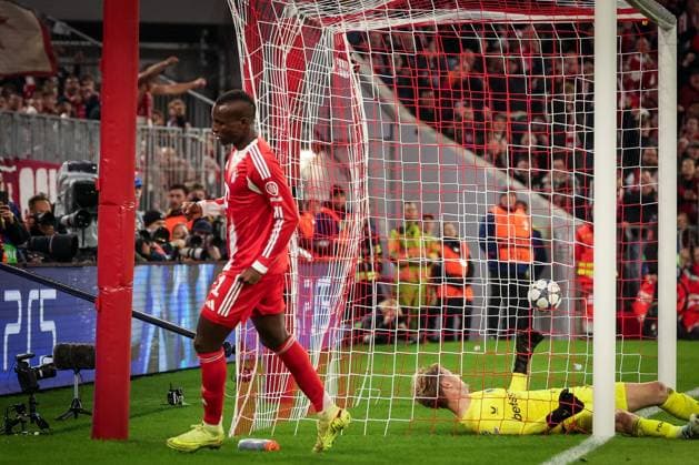 Nicolas Jackson 11 FC Bayern Muenchen with the 4 0, Nordin Jackers 29 Club Brugge is beaten, FC Bayern Muenchen vs Club Brugge, Football, Men, UEFA Champions League, Season 2025 2026, Allianz Arena, Matchday 3, 22 10 2025 Muenchen Bayern Germany Copyright: xkolbert-press MartinxAgüerax