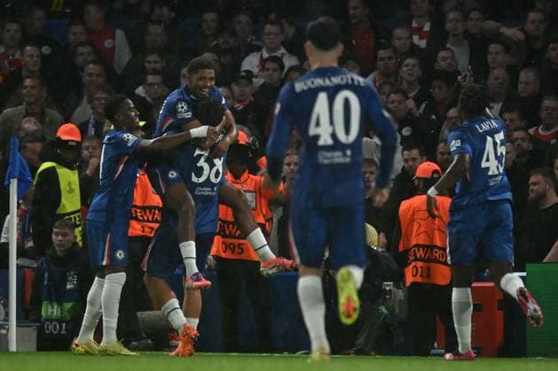 Chelsea v Ajax - UEFA Champions League LONDON, UNITED KINGDOM - OCTOBER 22: Marc Cucurella (38) of Chelsea celebrates with his teammates after scoring a goal during the UEFA Champions League week 3 football match between Chelsea and Ajax at Stamford Bridge stadium on October 22, 2025, in London, United Kingdom. Rasid Necati Aslim Anadolu London United Kingdom. Editorial use only. Please get in touch for any other usage.  Copyright: x2025xAnadoluxRasidxNecatixAslimx