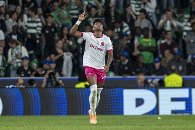 Alisson Santos 27 Sporting CP celebrating after scoring during the UEFA Champions League match between Sporting CP vs Olympique de Marseille at Estadio Jose Alvalade on October 22nd,2025 (Photo by Joao Bravo Sports Press Photo) Copyright: xJoaoxBravox Sportspressphoto_SPR46422