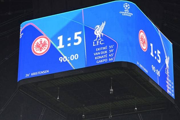 Final result 1 5 on the videowall, general, feature, border motif, symbol photo Football UEFA Champions League group stage 3 matchday, matchday3, Eintracht Frankfurt F FC Liverpool LIV 1 5 on 22 10 2025 at Deutsche Bank Park, Frankfurt Germany UEFA regulations prohibit any use of photographs as image sequences and or quasi video Â