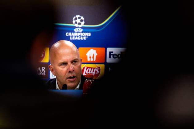 FRANKFURT AM MAIN, GERMANY - OCTOBER 22 Liverpool head coach Arne Slot attends a press conference, PK, Pressekonferenz after the UEFA Champions League 2025 26 League Phase MD3 match between Eintracht Frankfurt and Liverpool FC at Frankfurt Stadion on October 22, 2025 in Frankfurt am Main, Germany. (Photo by Rene Nijhuis) SPO  Copyright: xRenexNijhuis