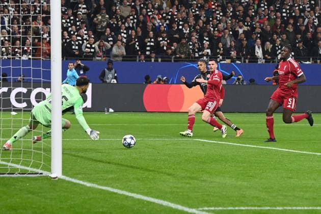 Goalkeeper Giorgi MAMADASHVILI Liverpool FC saves this goal chance from Jean Matteo BAHOYA F Football UEFA Champions League Group Stage 3 Matchday 3, Eintracht Frankfurt F FC Liverpool LIV 1 5 on 22 10 2025 at Deutsche Bank Park, Frankfurt Germany UEFA regulations prohibit any use of photographs as image sequences and or quasi video Â